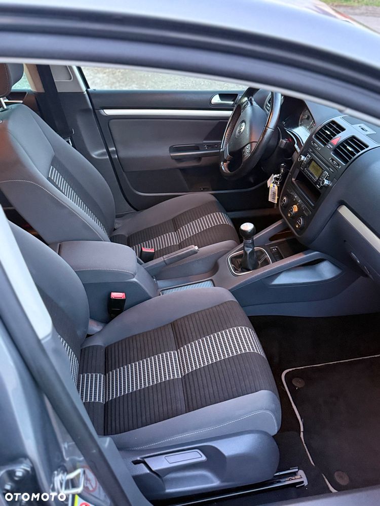 Volkswagen Golf 1.6 United - 27
