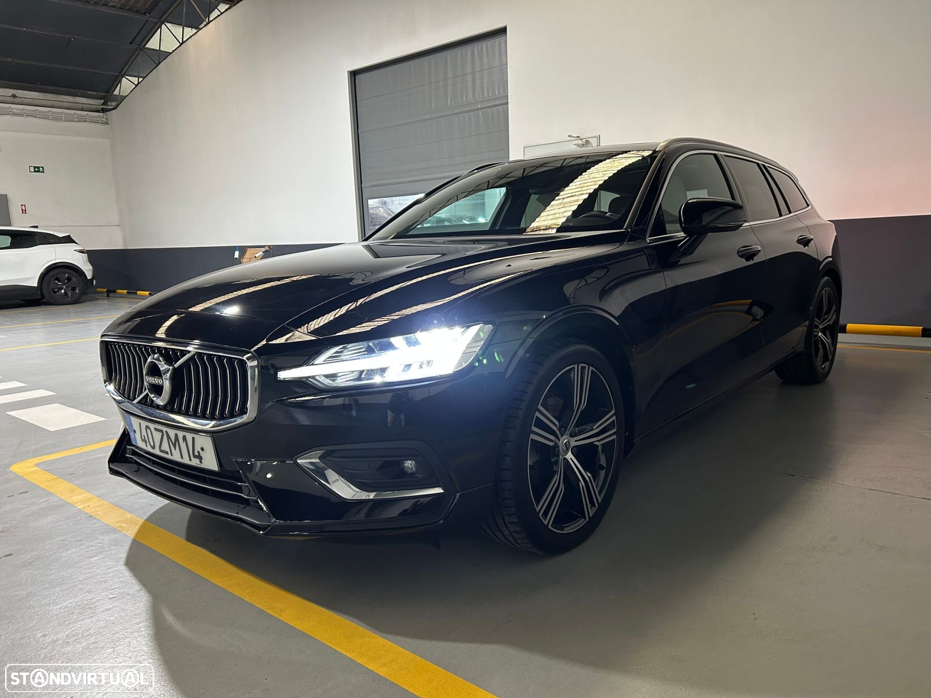 Volvo V60 2.0 D3 Inscription - 4