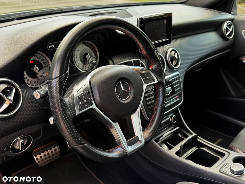 Mercedes-Benz Klasa A 180 (BlueEFFICIENCY) 7G-DCT - 26