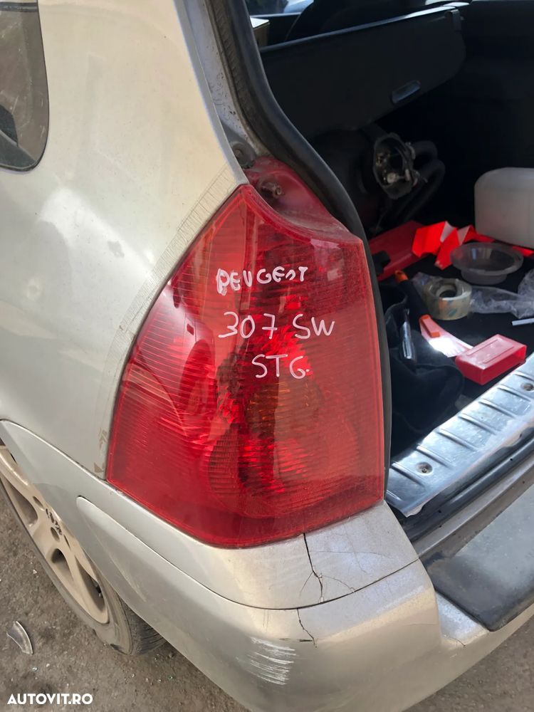 Stop stanga Peugeot 307 SW break 2004 - 2