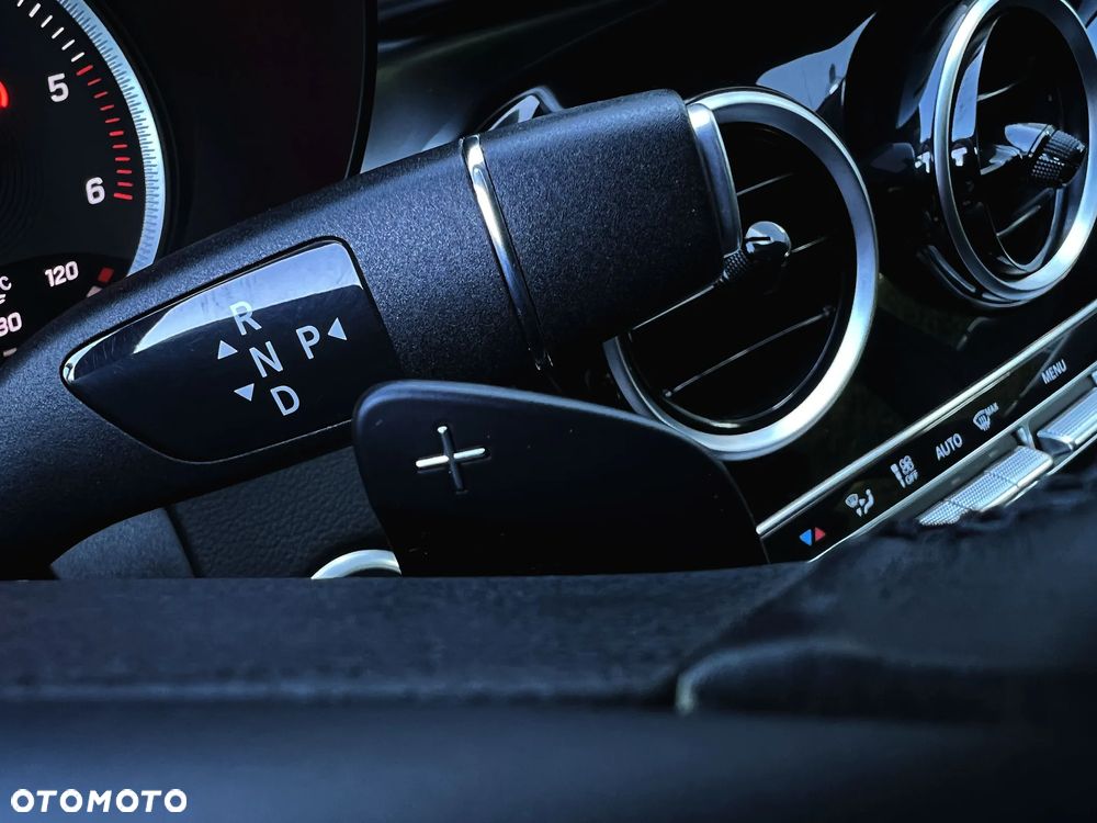 Mercedes-Benz Klasa C 200 (BlueTEC) d T 7G-TRONIC - 24