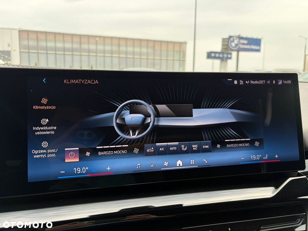BMW Seria 5 520d xDrive mHEV M Sport - 30