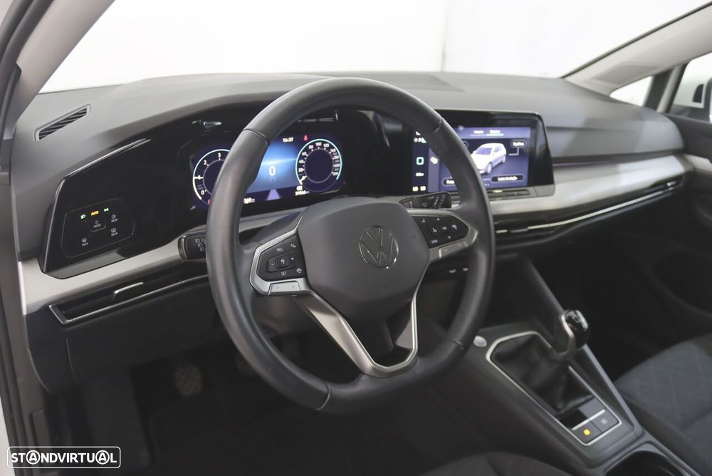 VW Golf 2.0 TDI Conceptline - 4