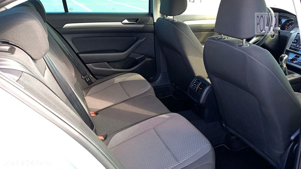 Volkswagen Passat 2.0 TDI EVO Essence - 14