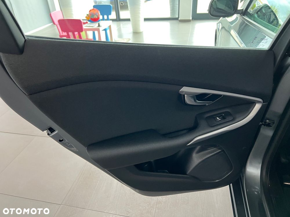 Volvo V40 - 28