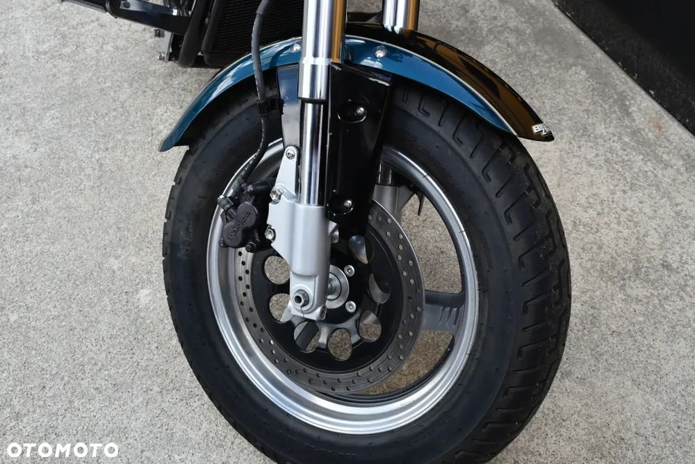 Suzuki Marauder - 27