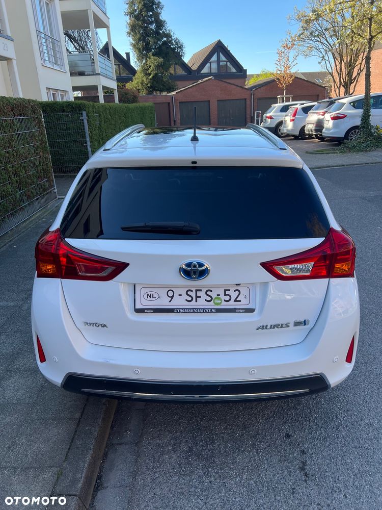 Toyota Auris - 4