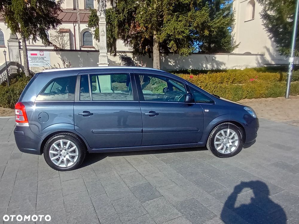 Opel Zafira - 40