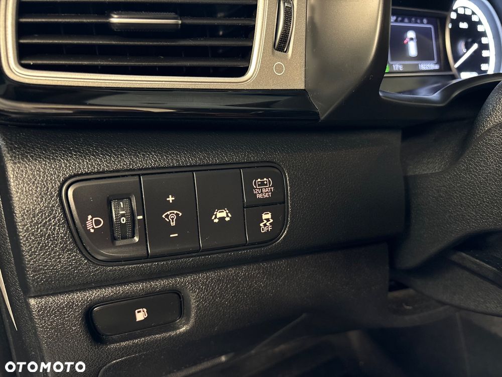 Kia Niro 1.6 GDI Hybrid L Business Line - 15