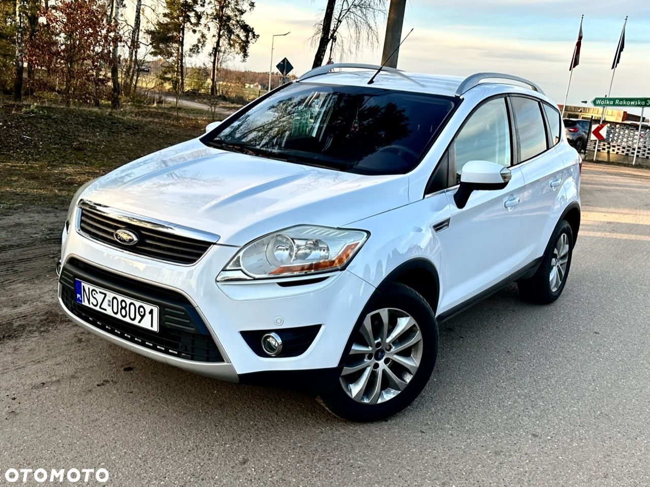 Ford Kuga 2.0 TDCi 2x4 Titanium - 1