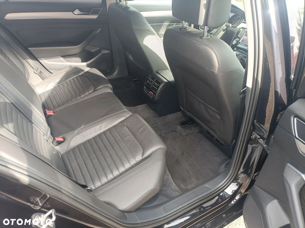 Volkswagen Passat 2.0 TDI (BlueMotion Technology) DSG Highline - 18