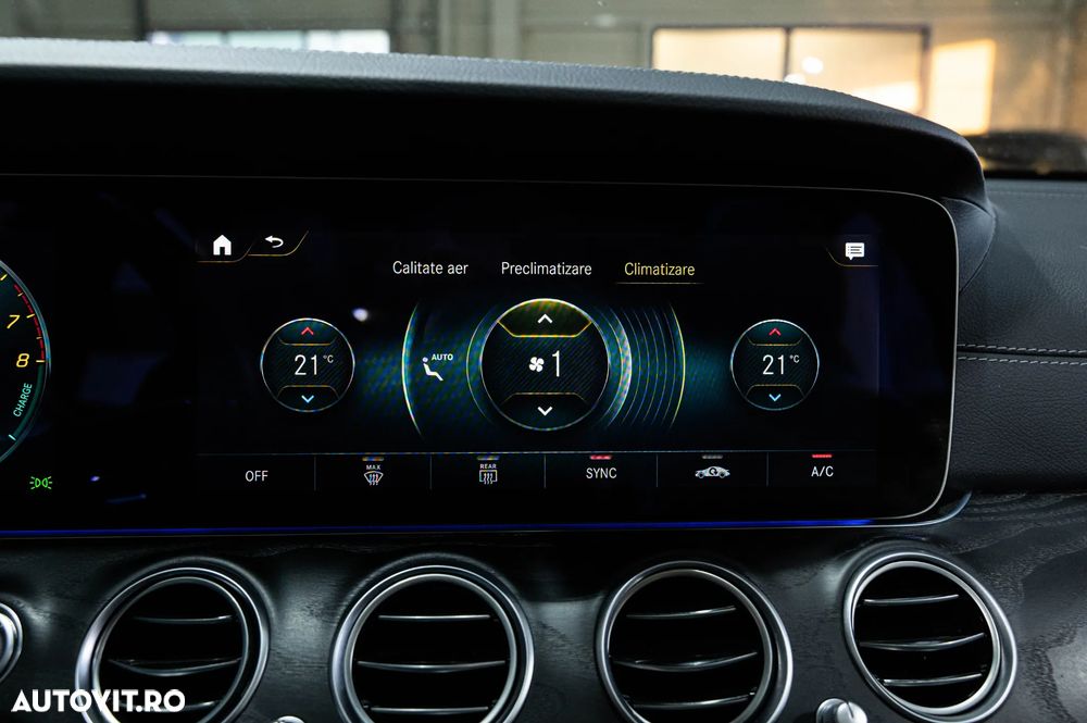 Mercedes-Benz E 300 9G-TRONIC AMG Line - 20