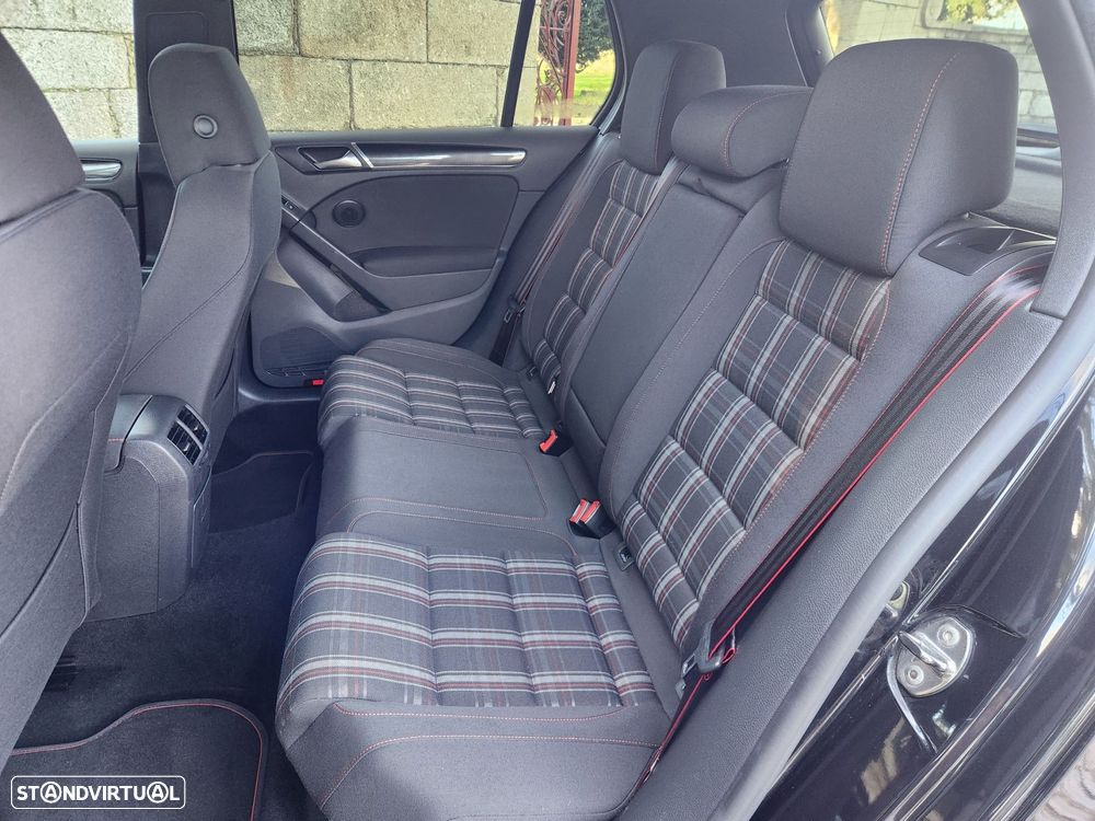 VW Golf 2.0 GTI Edition 35 - 49