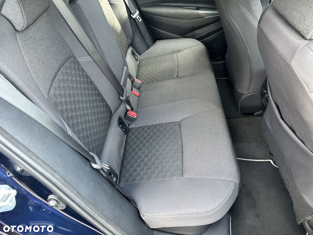 Toyota Corolla 1.8 Hybrid Comfort - 17