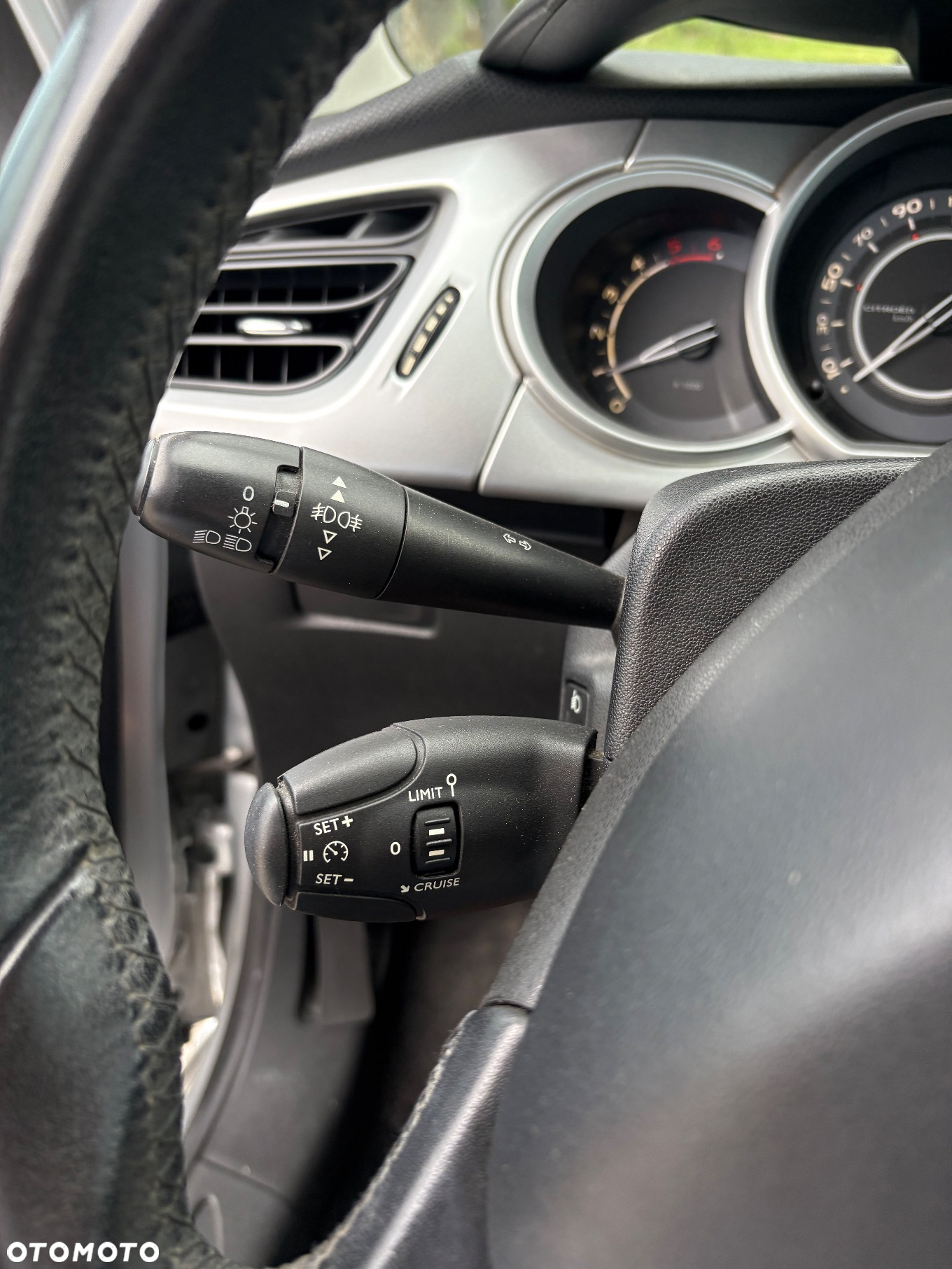 Citroën C3 1.6 HDi Impress Luxe - 24