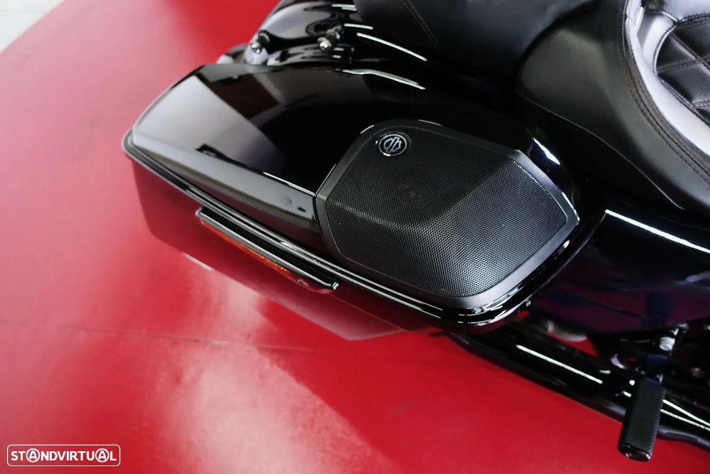 Harley-Davidson Road Glide CVO 117ci igual a nova - 11