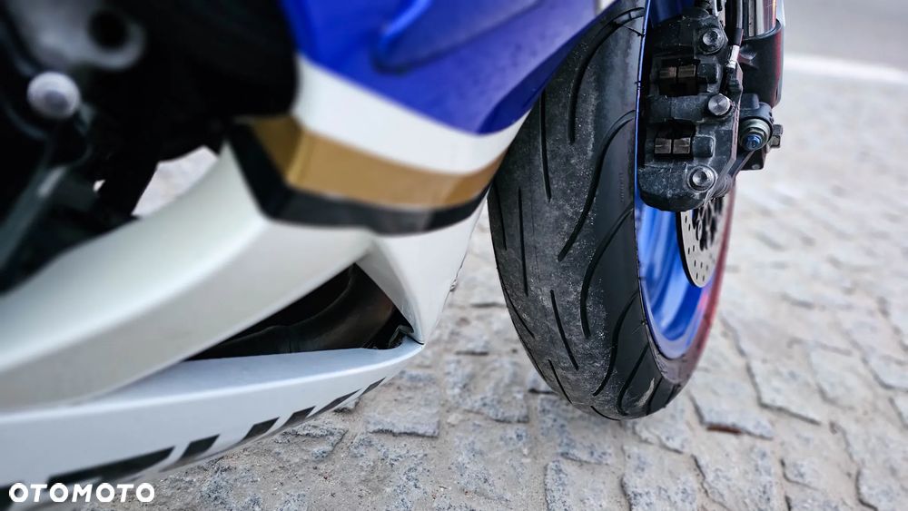 Suzuki GSX-R - 13