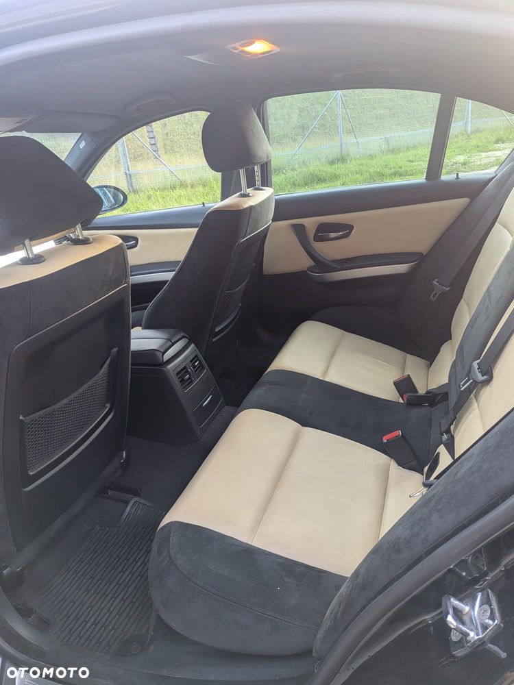 BMW Seria 3 325i - 13