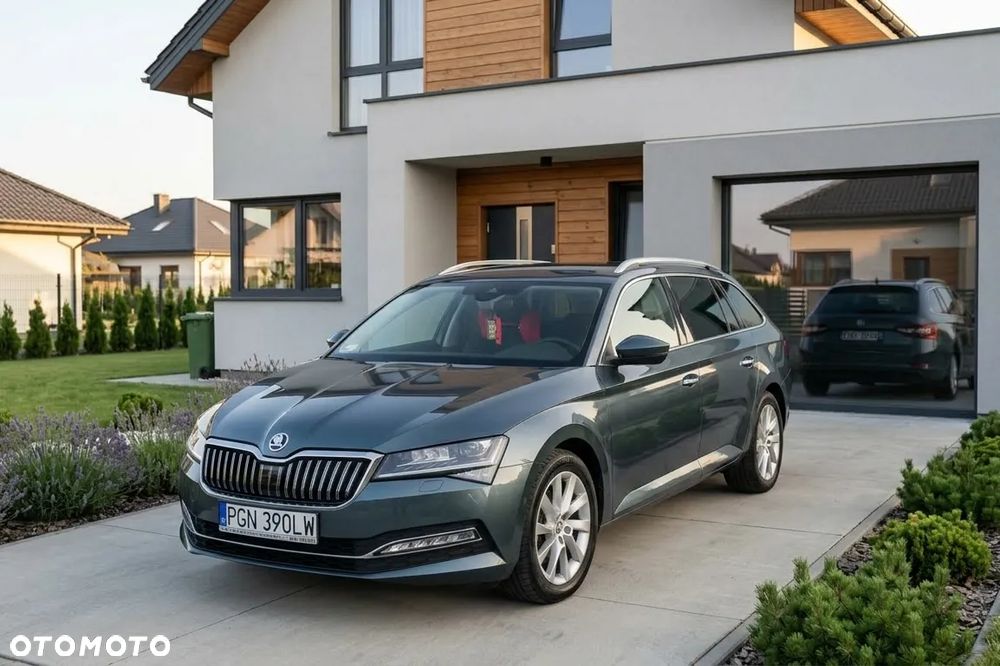 Skoda Superb 2.0 TDI DSG Premium Edition - 1