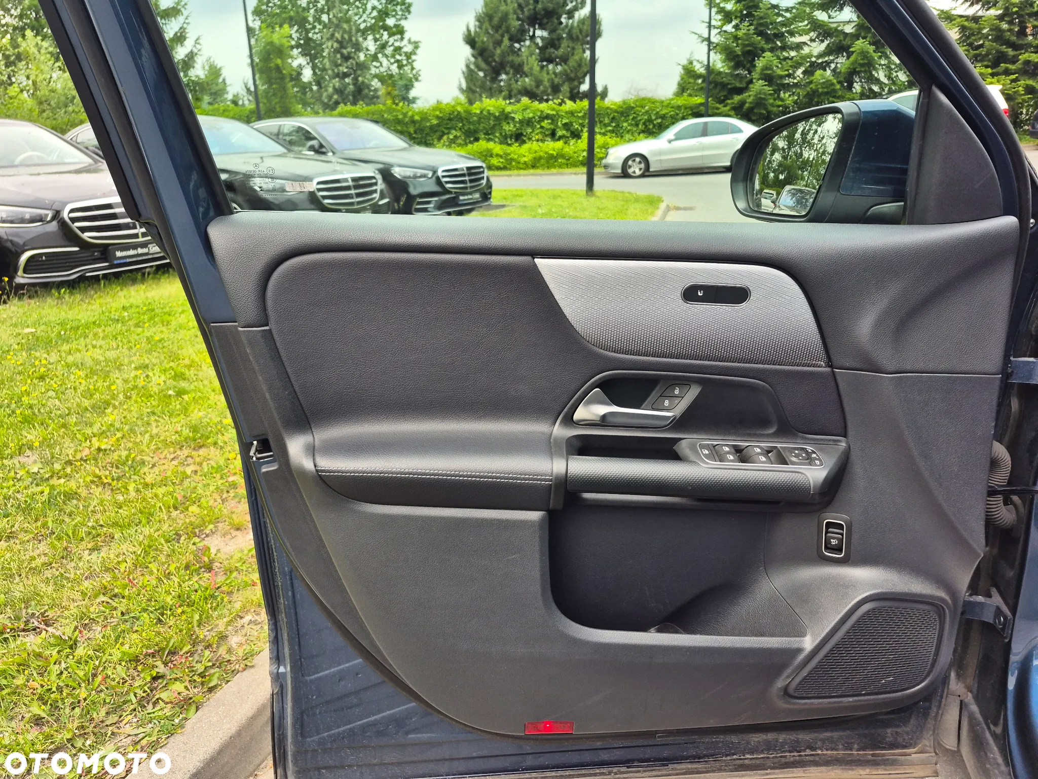 Mercedes-Benz GLB 250 4-Matic 8G-DCT - 16