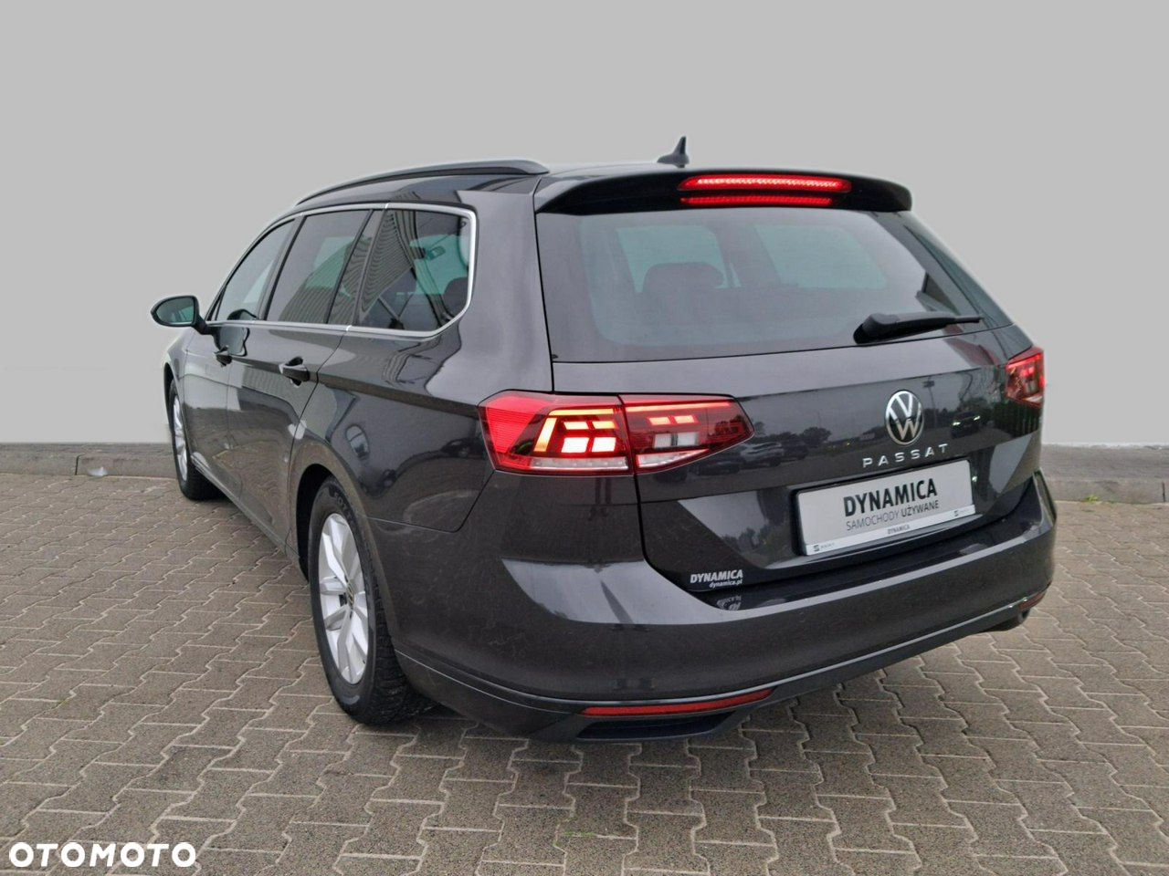 Volkswagen Passat - 5