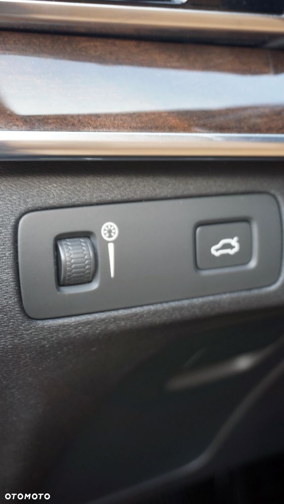 Volvo XC 90 - 23