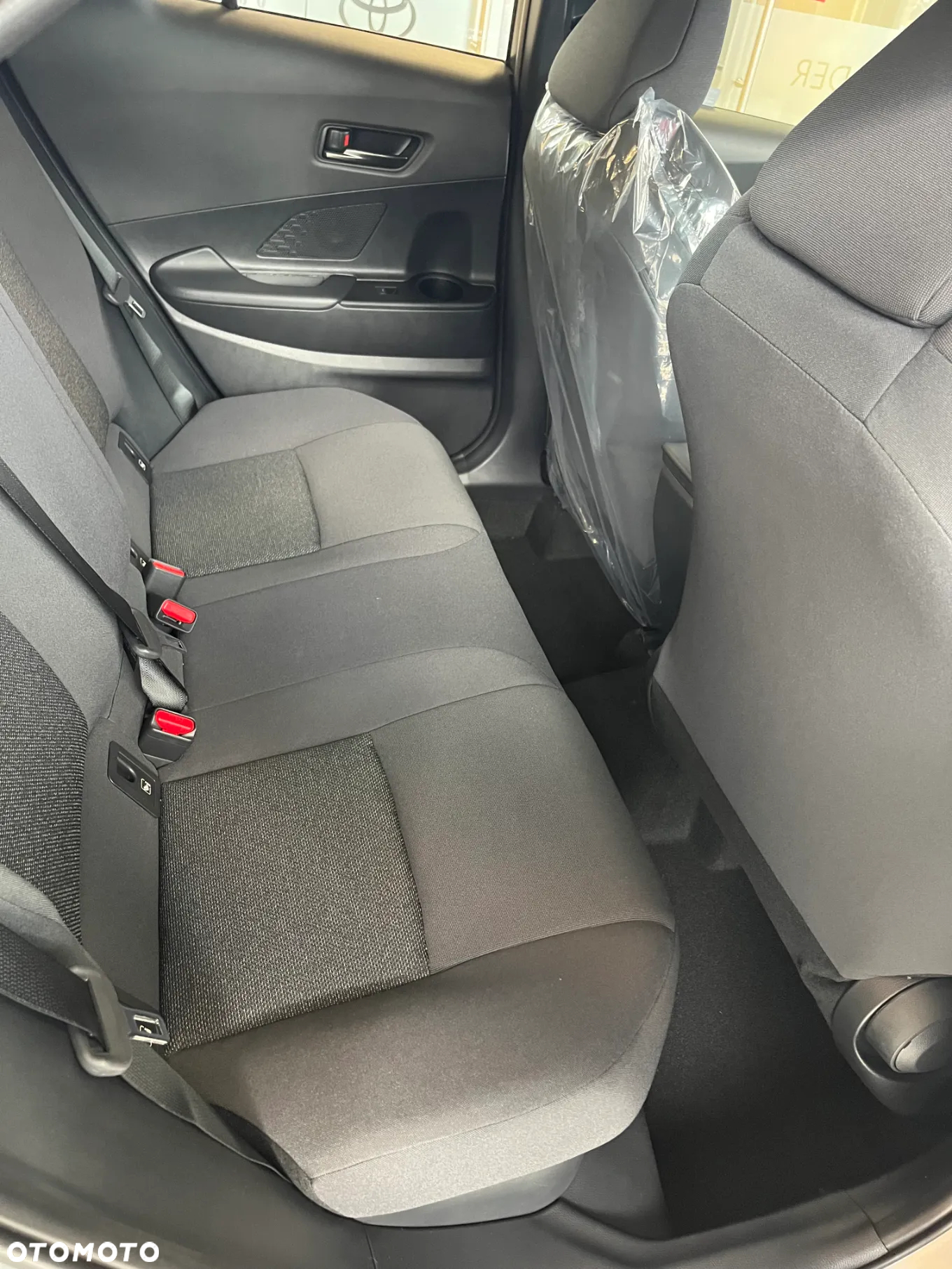 Toyota C-HR 1.8 Hybrid Comfort - 17