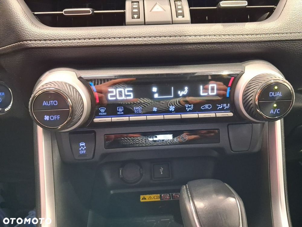 Toyota RAV4 - 31