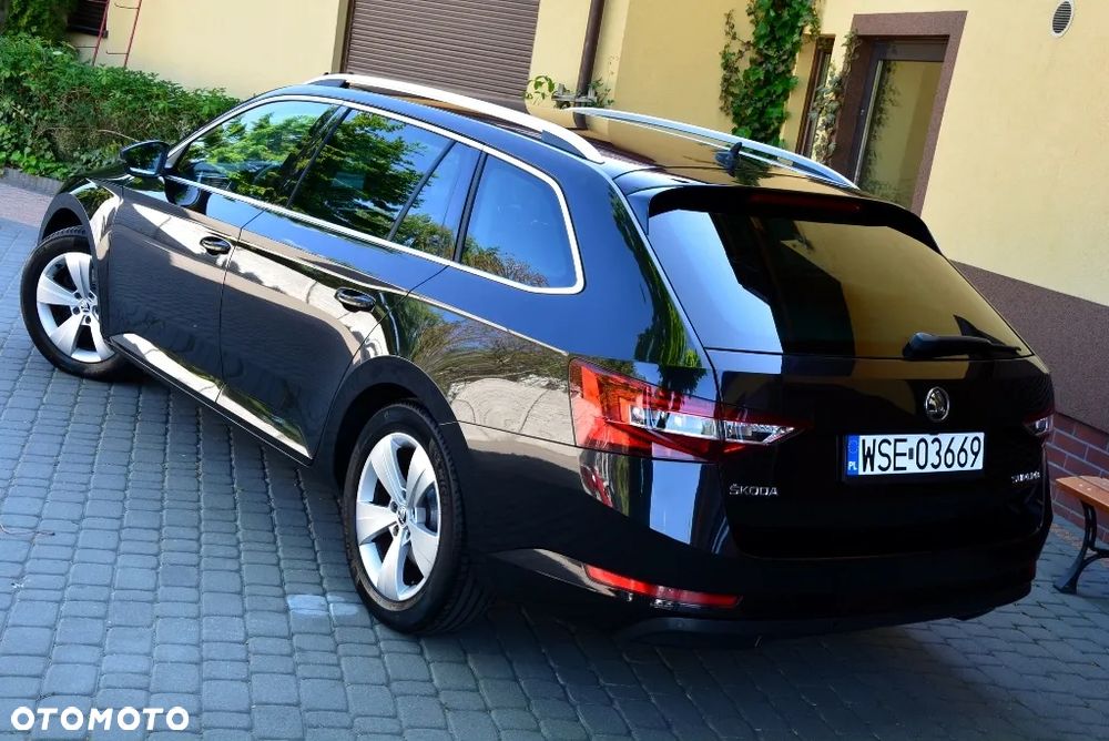 Skoda Superb 2.0 TDI DSG Style - 3
