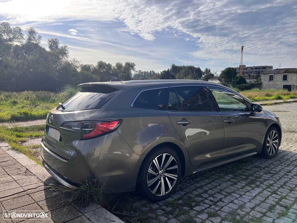 Toyota Corolla Touring Sports 1.8 Hybrid Comfort+P.Sport - 5