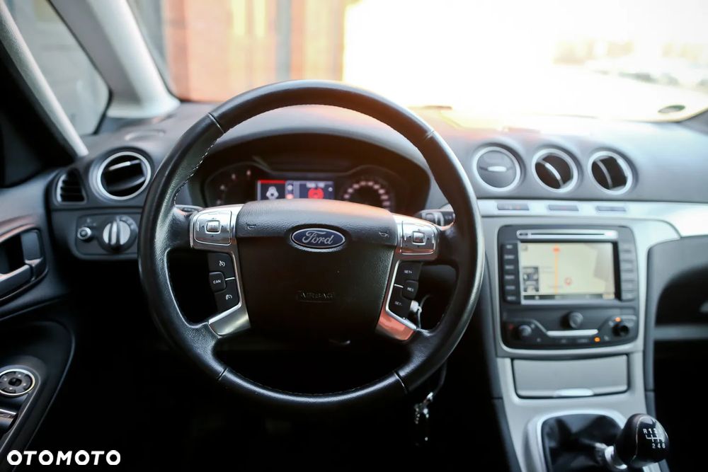 Ford S-Max 2.0 TDCi DPF Business Edition - 25