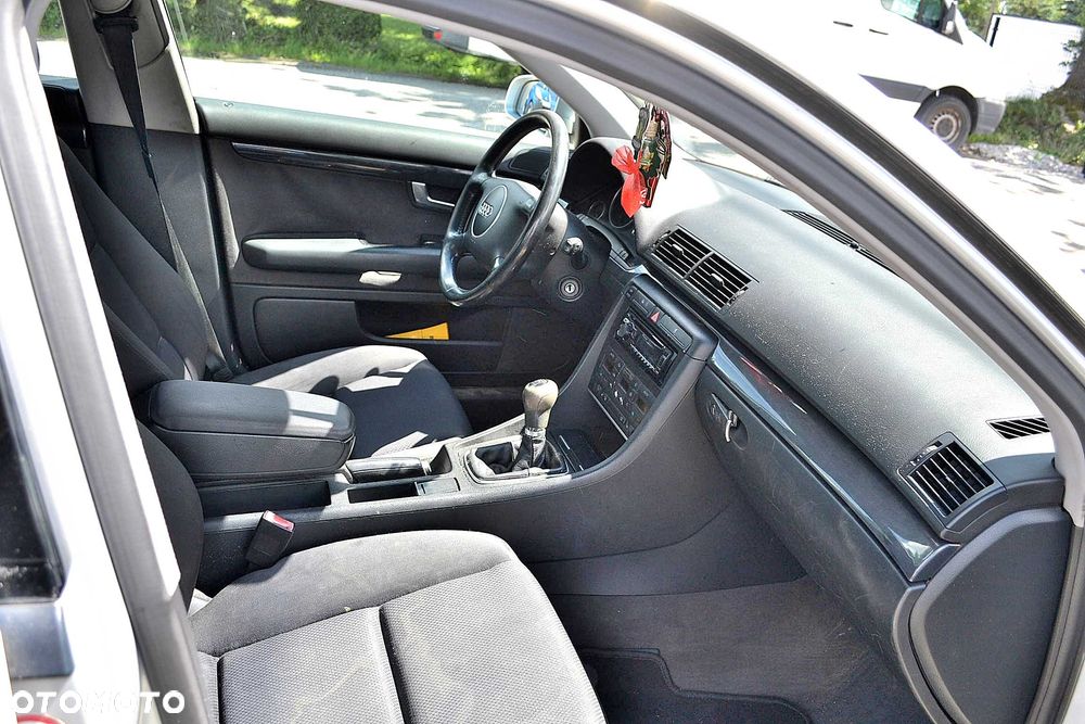 Audi A4 Limousine - 6
