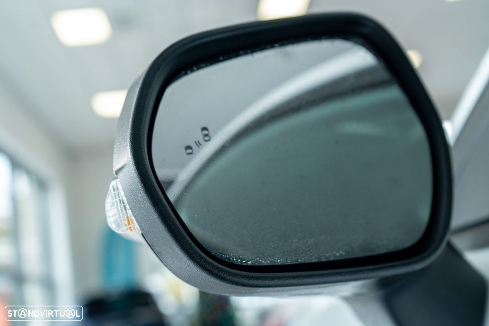 Ford Puma 1.0 EcoBoost Hybrid TITANIUM - 30