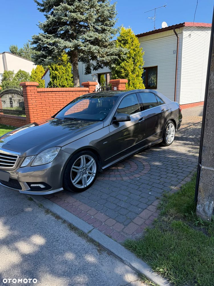 Mercedes-Benz Klasa E 350 CDI BlueEff Elegance - 24