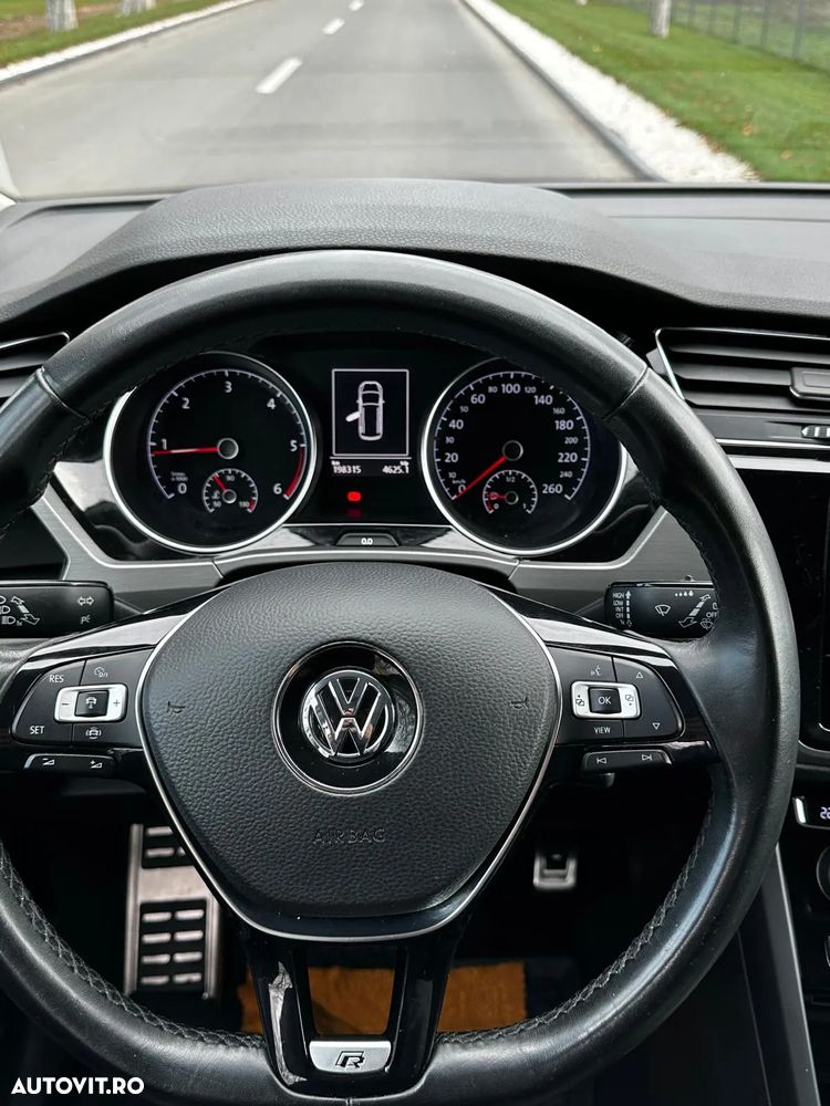 Volkswagen Touran 2.0 TDI Comfortline - 28