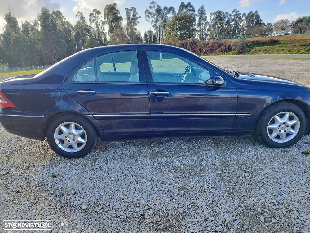 Mercedes-Benz C 200 - 10