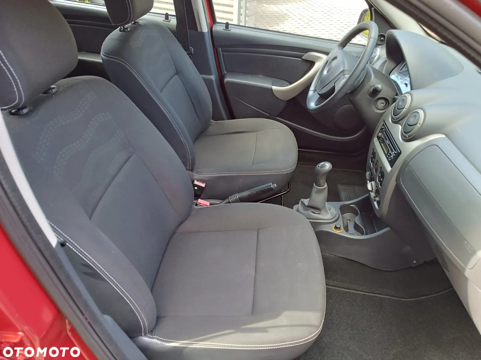 Dacia Sandero Stepway 1.6 - 10