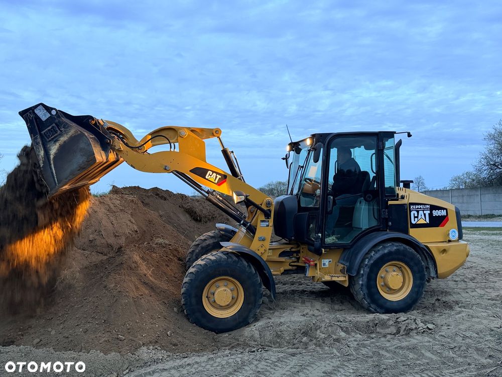 Caterpillar ŁADOWARKA CAT 906M 906 907 908 łyżka pług widły  Liebherr 506 Volvo L25 - 18