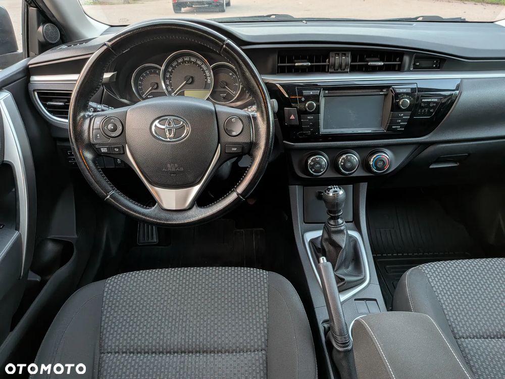 Toyota Corolla 1.6 Premium EU6 - 16
