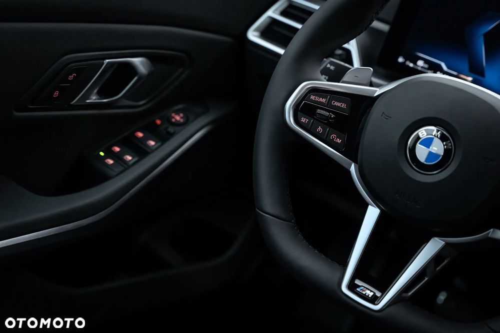 BMW Seria 3 318i M Sport - 32