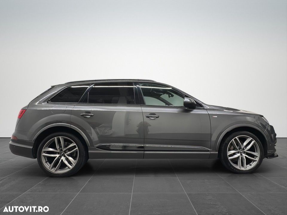Audi Q7 - 7