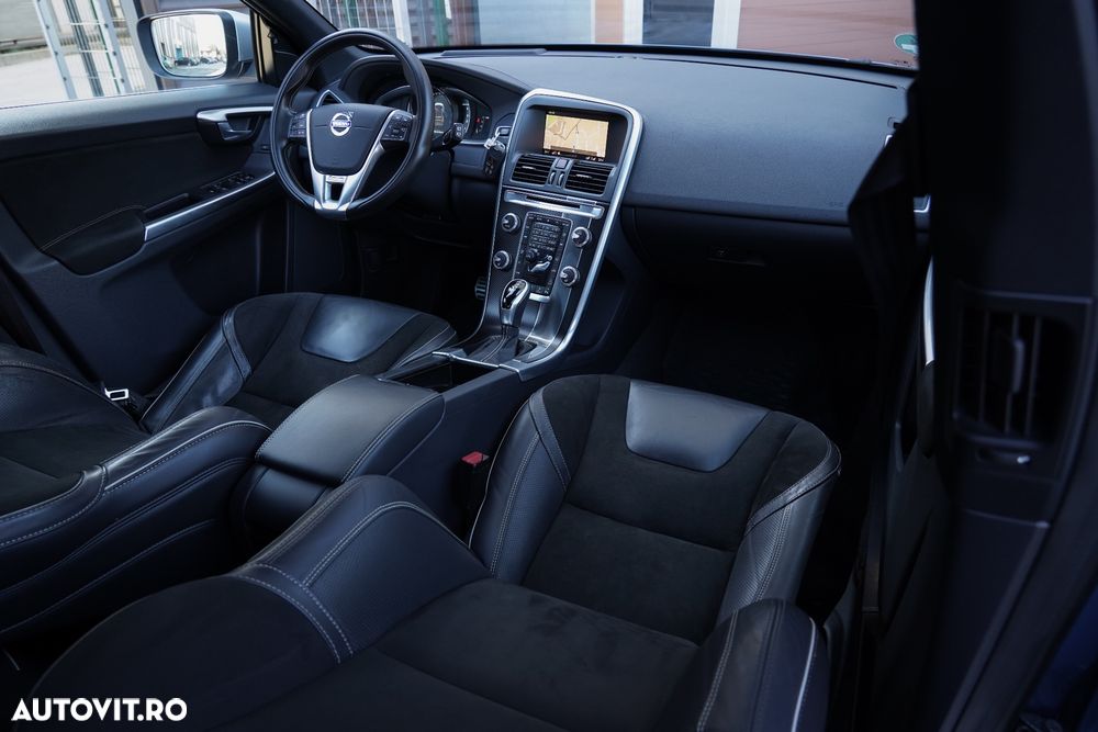 Volvo XC 60 D5 AWD Aut. Summum - 23