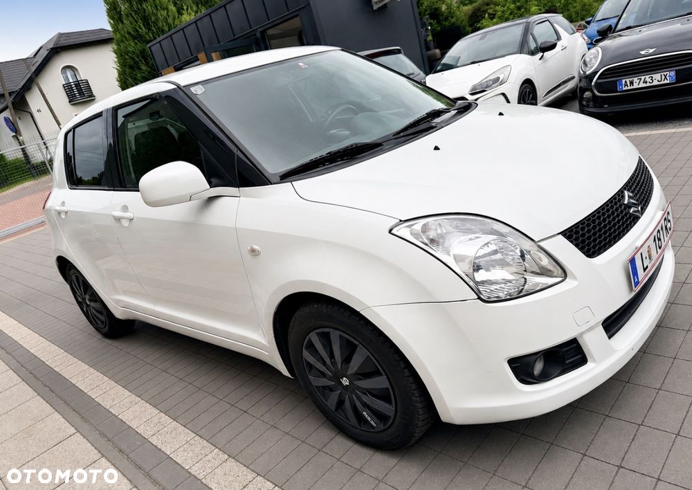 Suzuki Swift 1.3 Limited 25 - 8