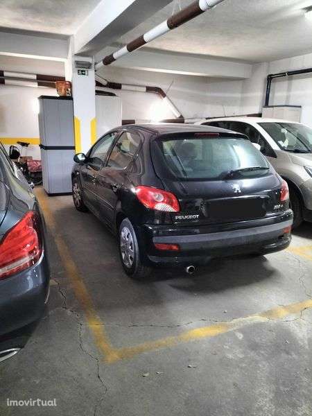 Alugo parqueamento na Quinta da Saboaria - Setúbal - Grande imagem: 3/3