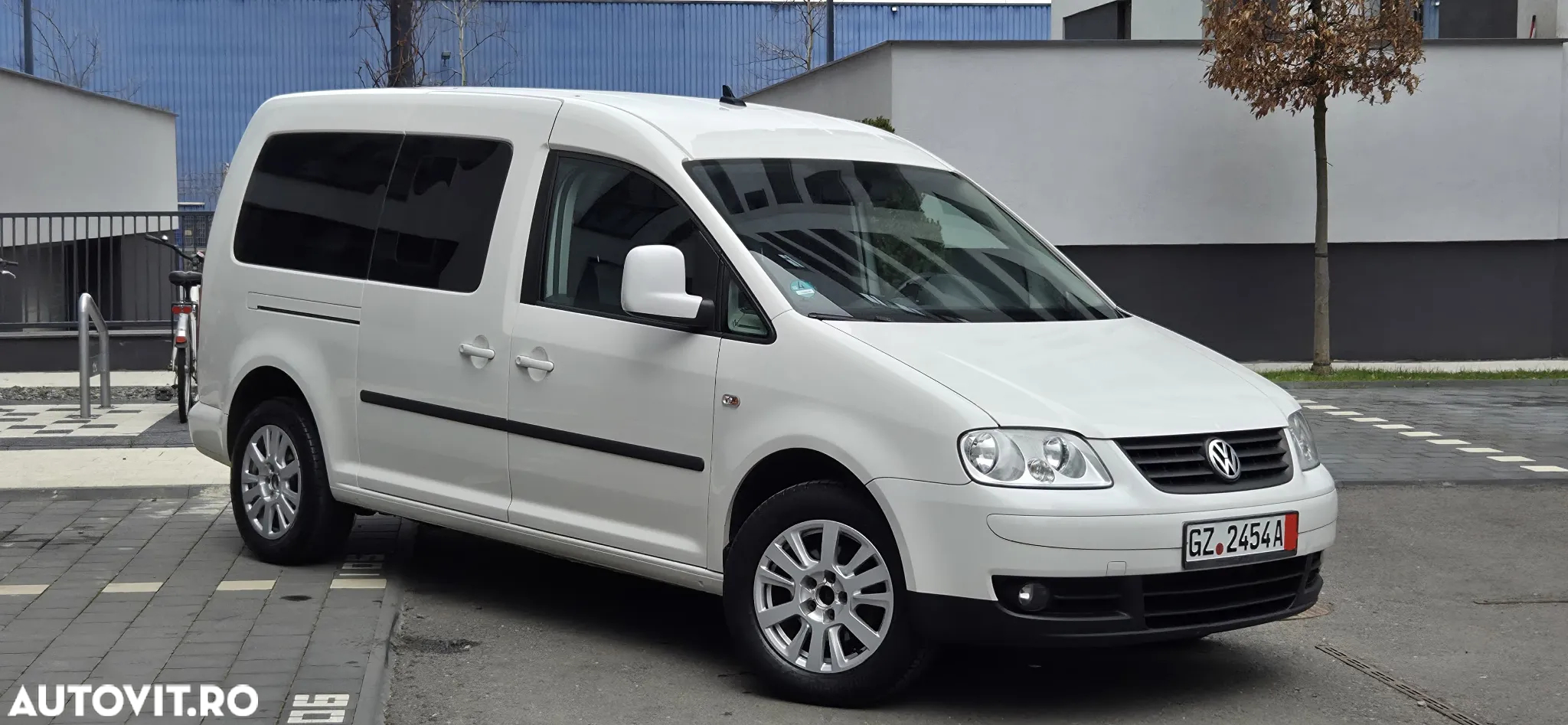 Volkswagen Caddy - 10