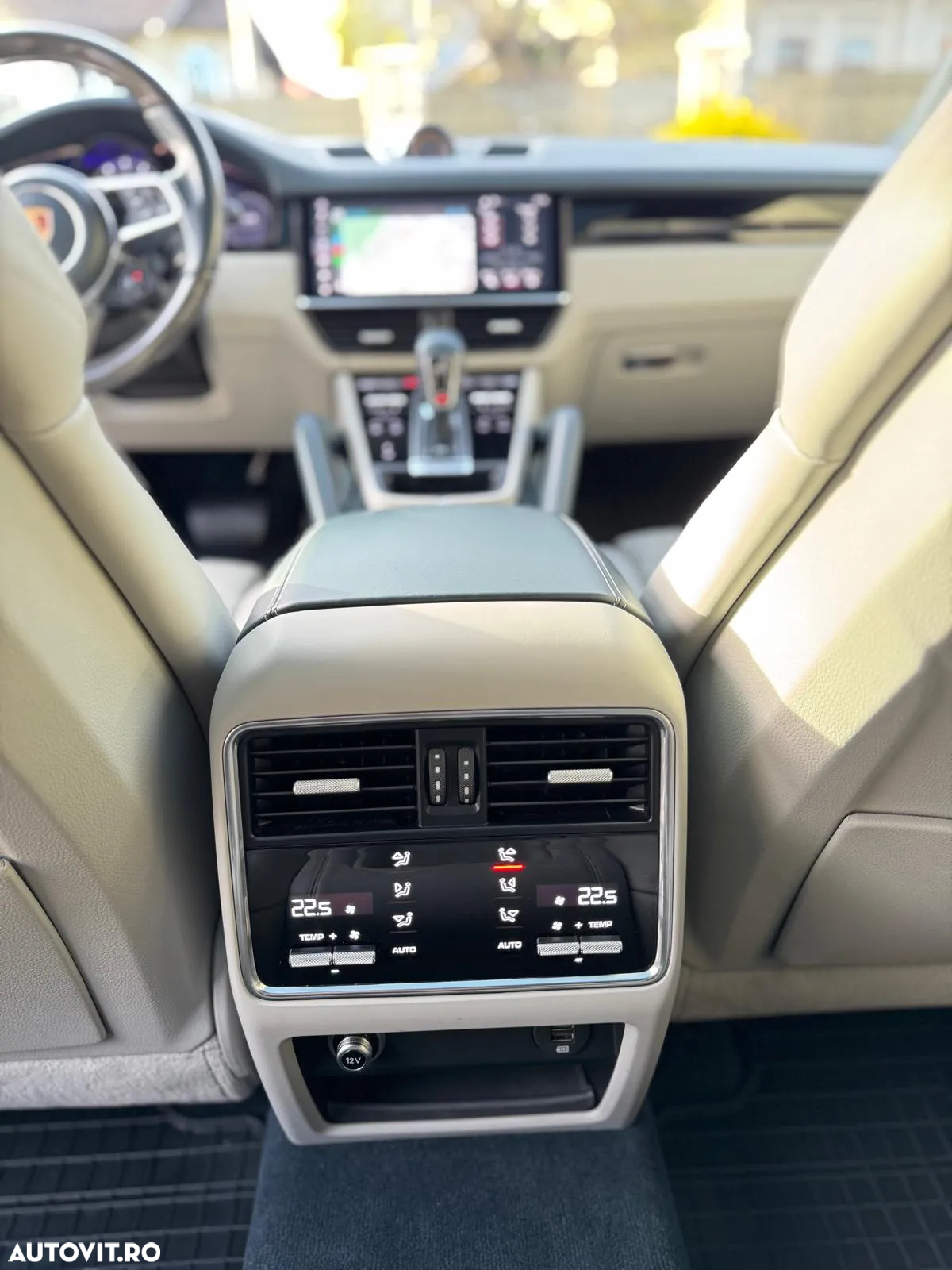 Porsche Cayenne - 11