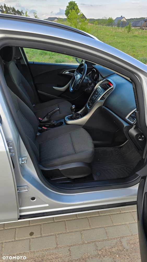 Opel Astra 1.4 Turbo Color Edition - 9