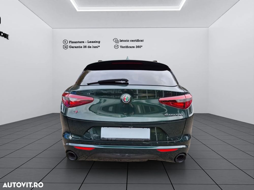 Alfa Romeo Stelvio 2.0 Turbo 16V AT8-Q4 Veloce - 22