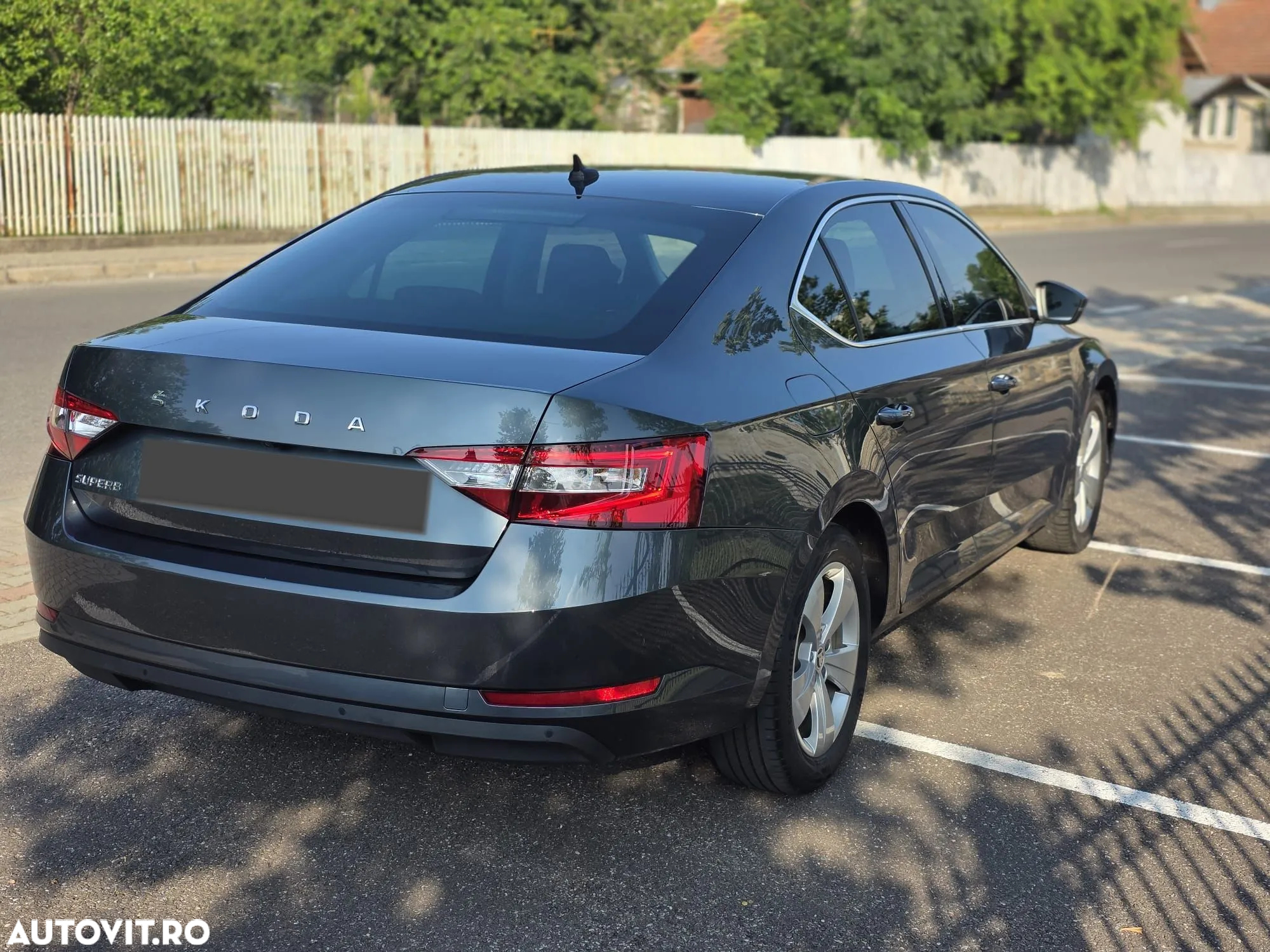 Skoda Superb 1.6 TDI DSG Ambition - 5