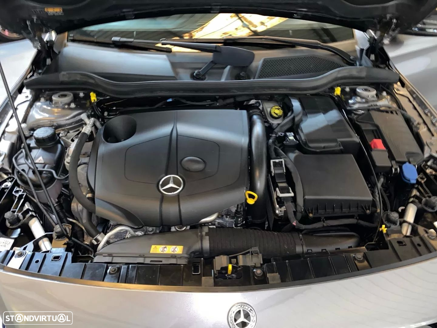 Mercedes-Benz GLA 220 d AMG Line - 20
